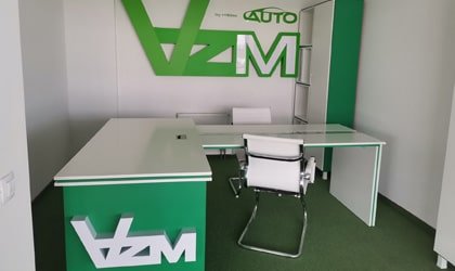 Изготовление логотипа на стену для компании AZM AUTO